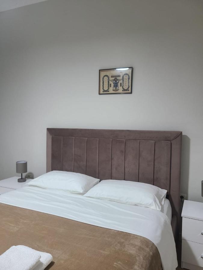 Home Inn Apartaments 티라나 외부 사진